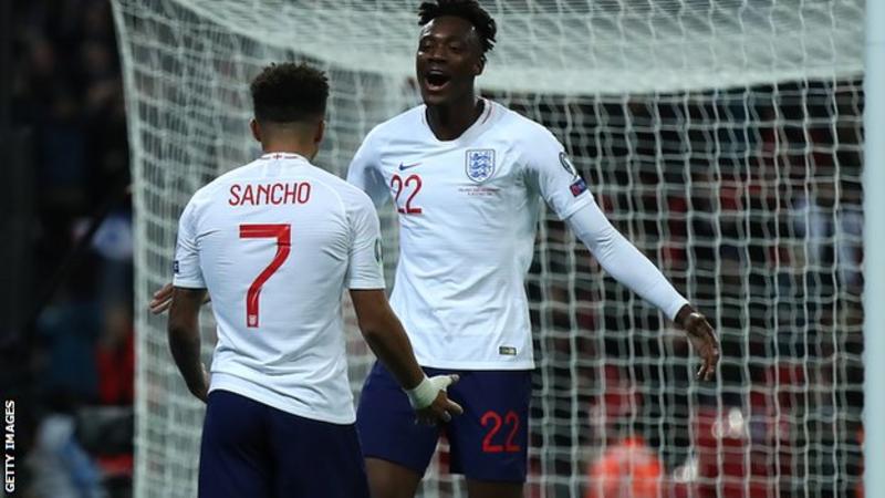 บาคาร่าขั้นต่ำ 10บาท เป็นเกมที่น่าดึงดูดเพื่อการทำรายได้